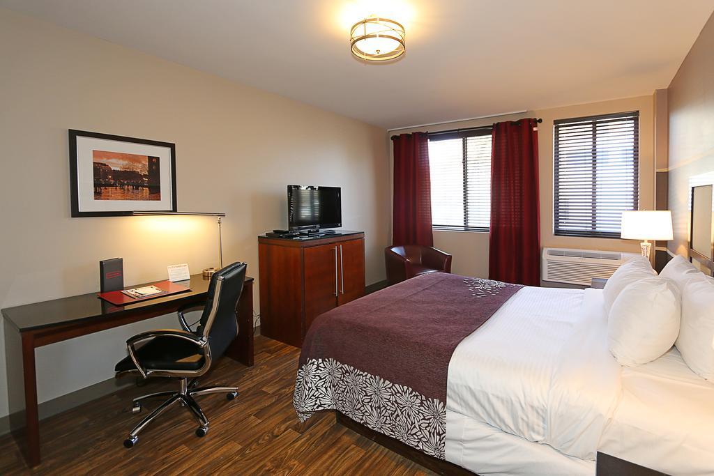 Hotel Vetiver / Manhattan Skyline New York