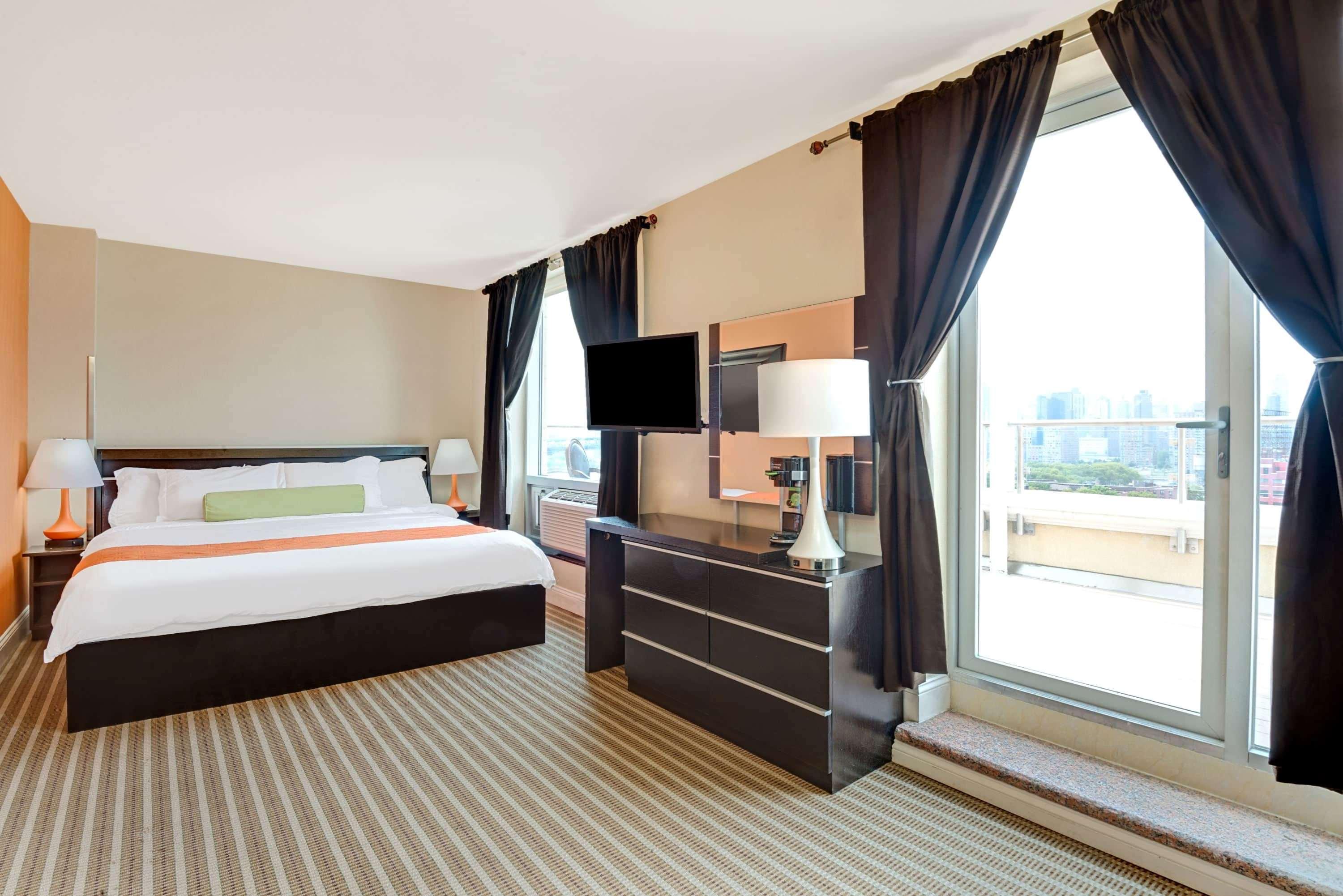 Romana - Nyc 2*