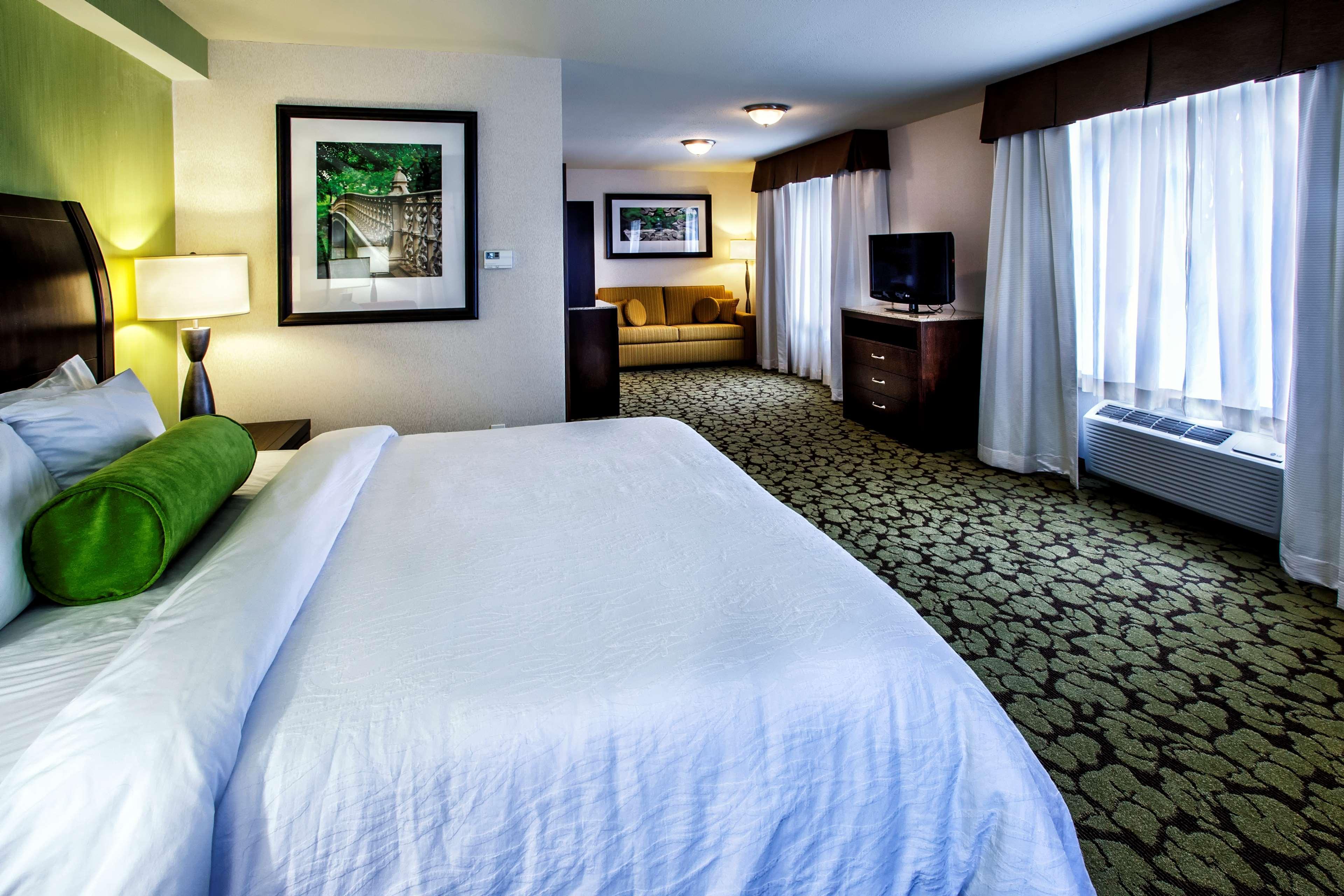 Hotel Hilton Garden New York/staten Island 3*