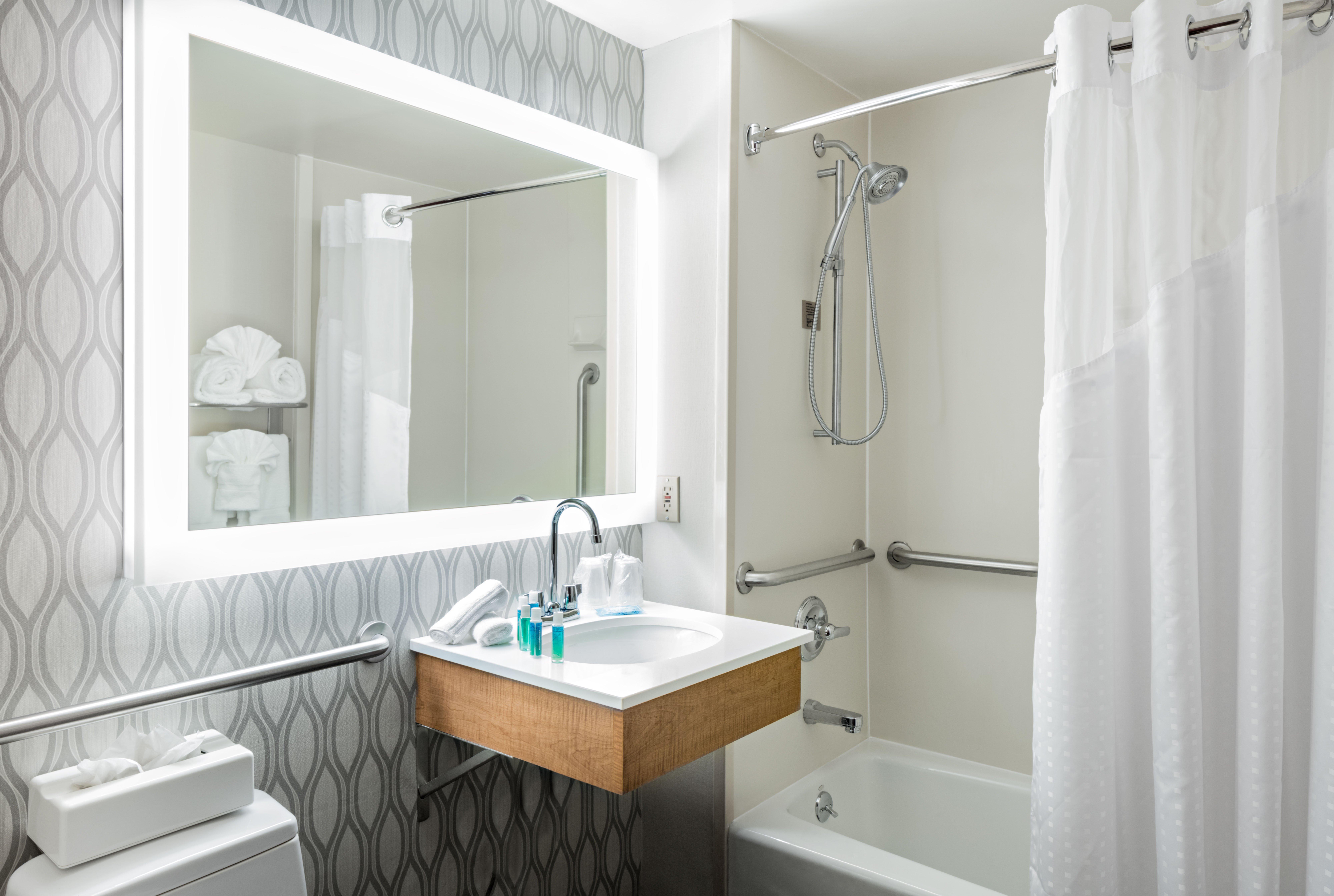 Express Brooklyn By Ihg Hotel New York