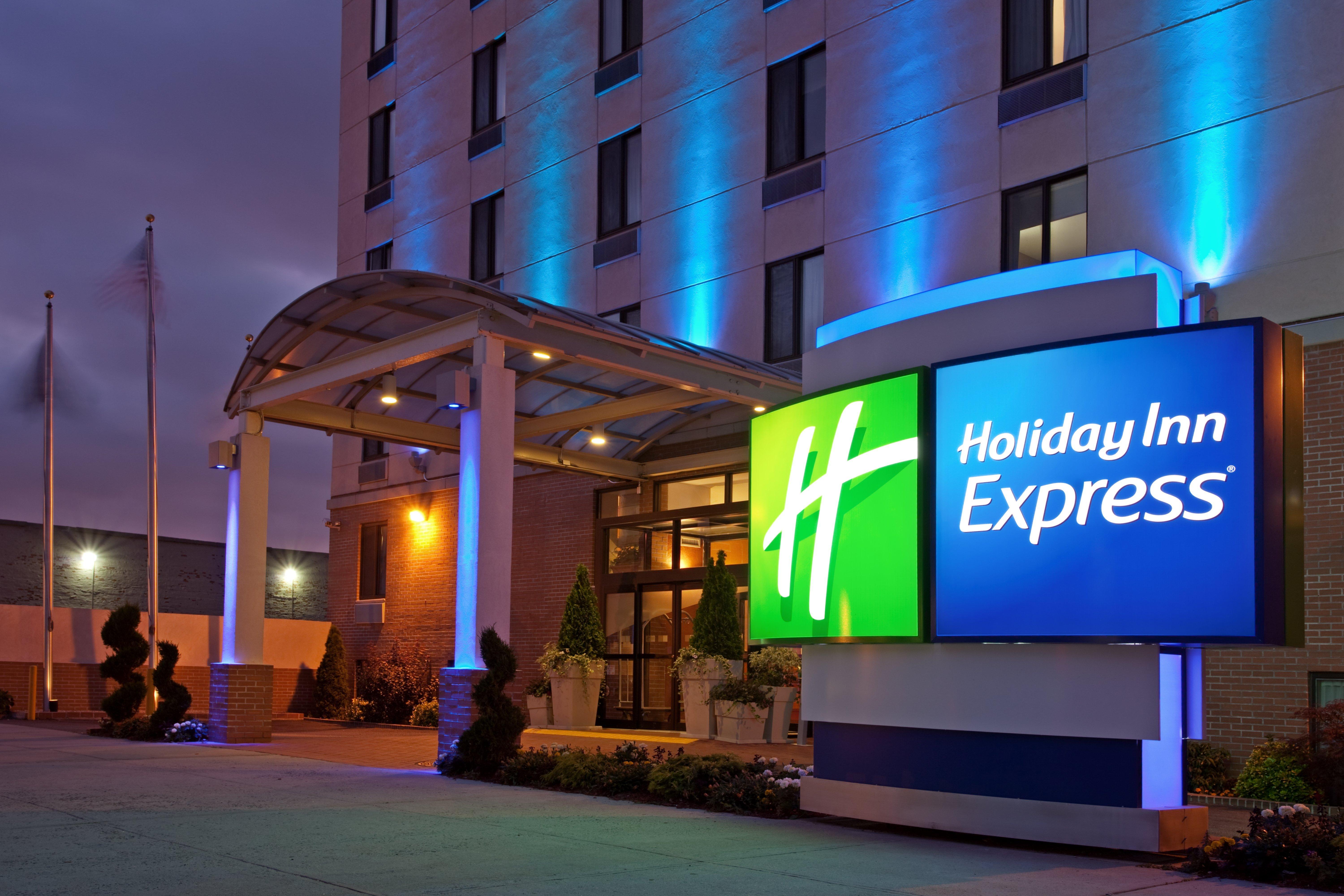 Hotel Express Brooklyn By Ihg