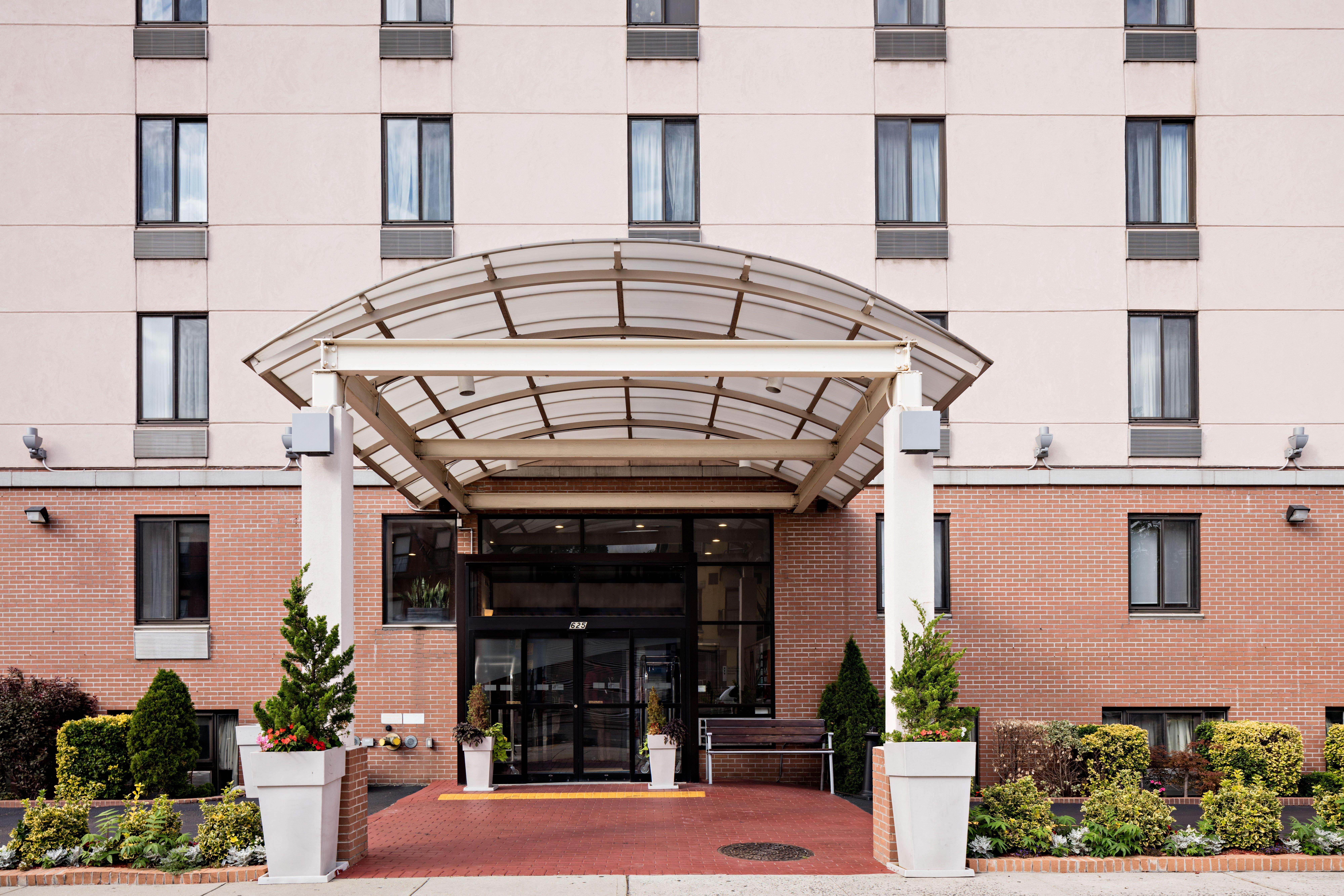 Express Brooklyn By Ihg New York