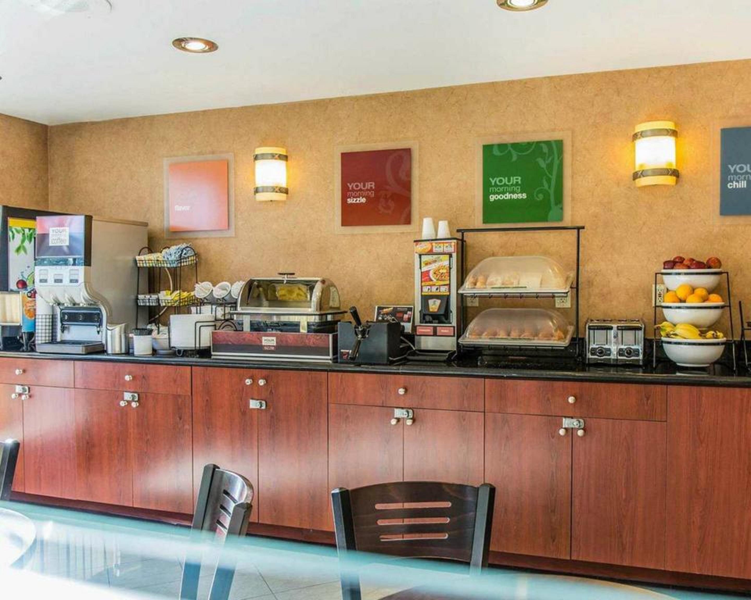 Red Lion & Long Island Hotel 3*