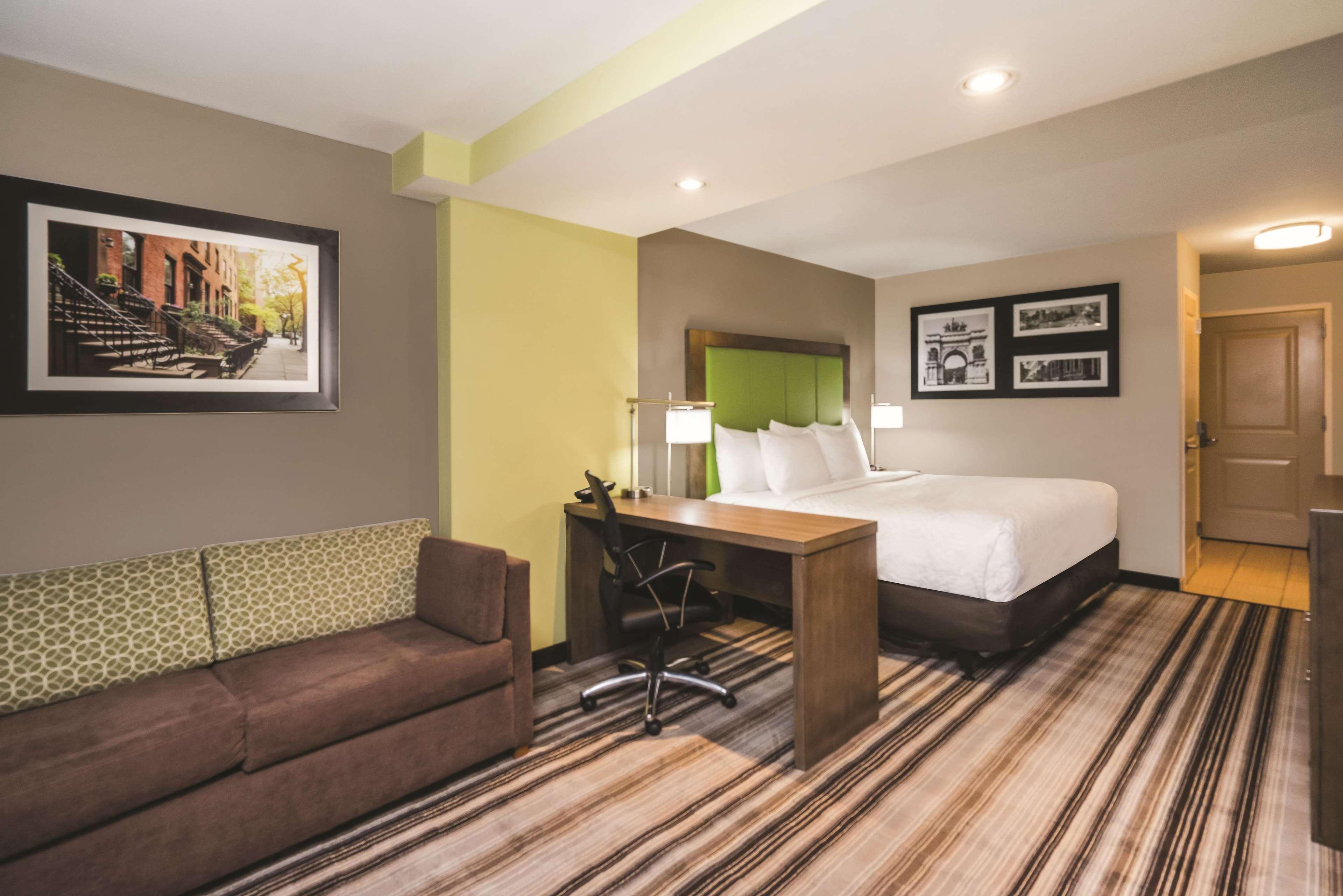 La Quinta By Wyndham Brooklyn Central New York