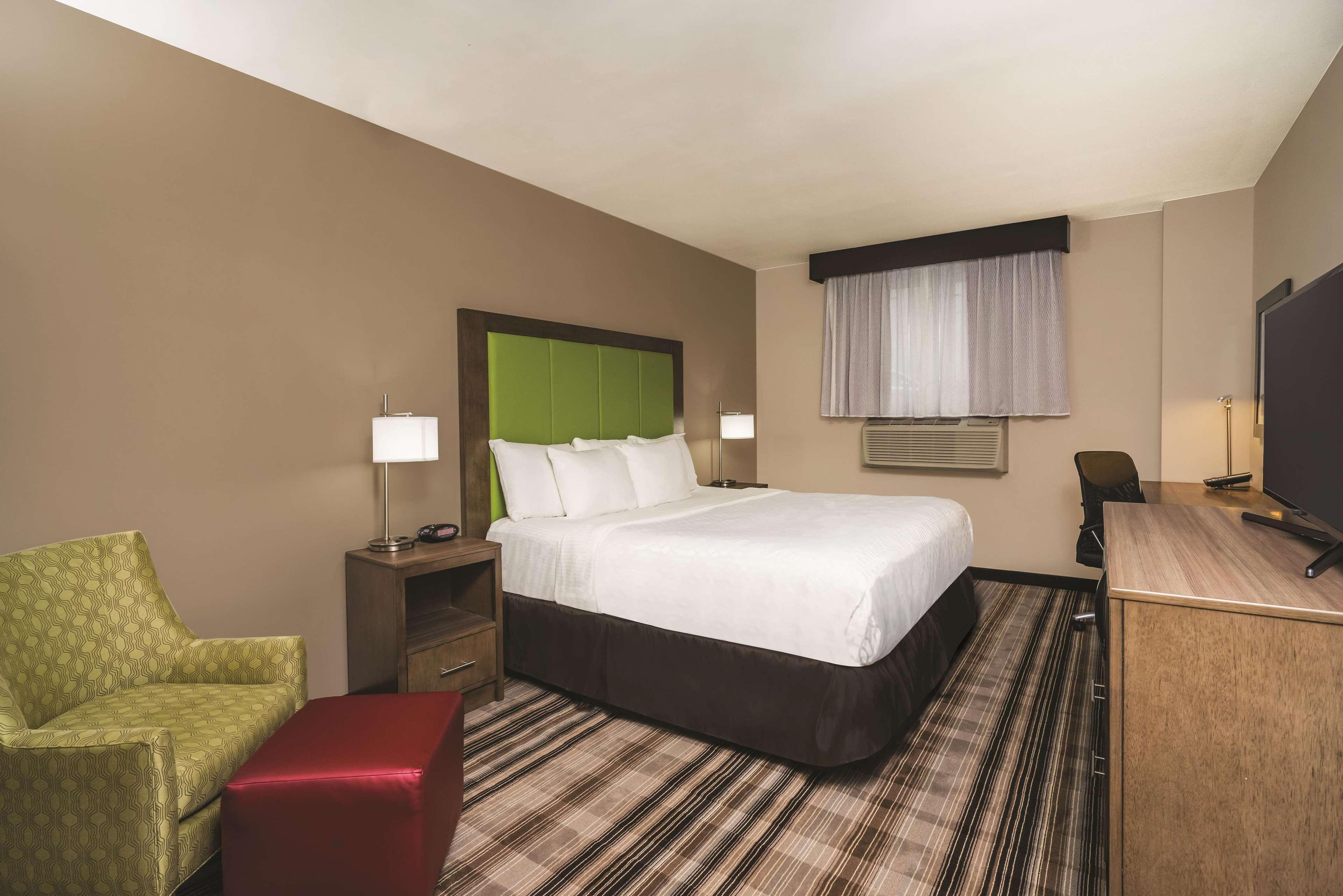 Hotel La Quinta By Wyndham Brooklyn Central New York