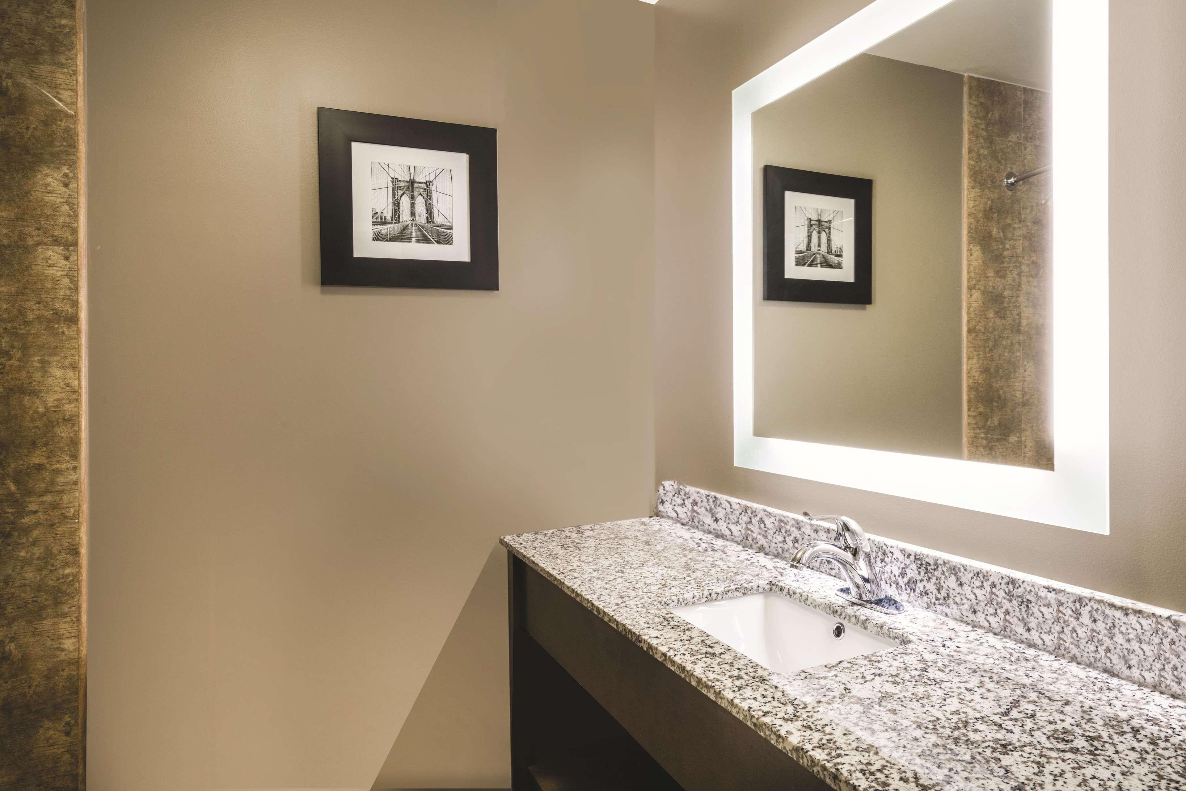 La Quinta By Wyndham Brooklyn Central