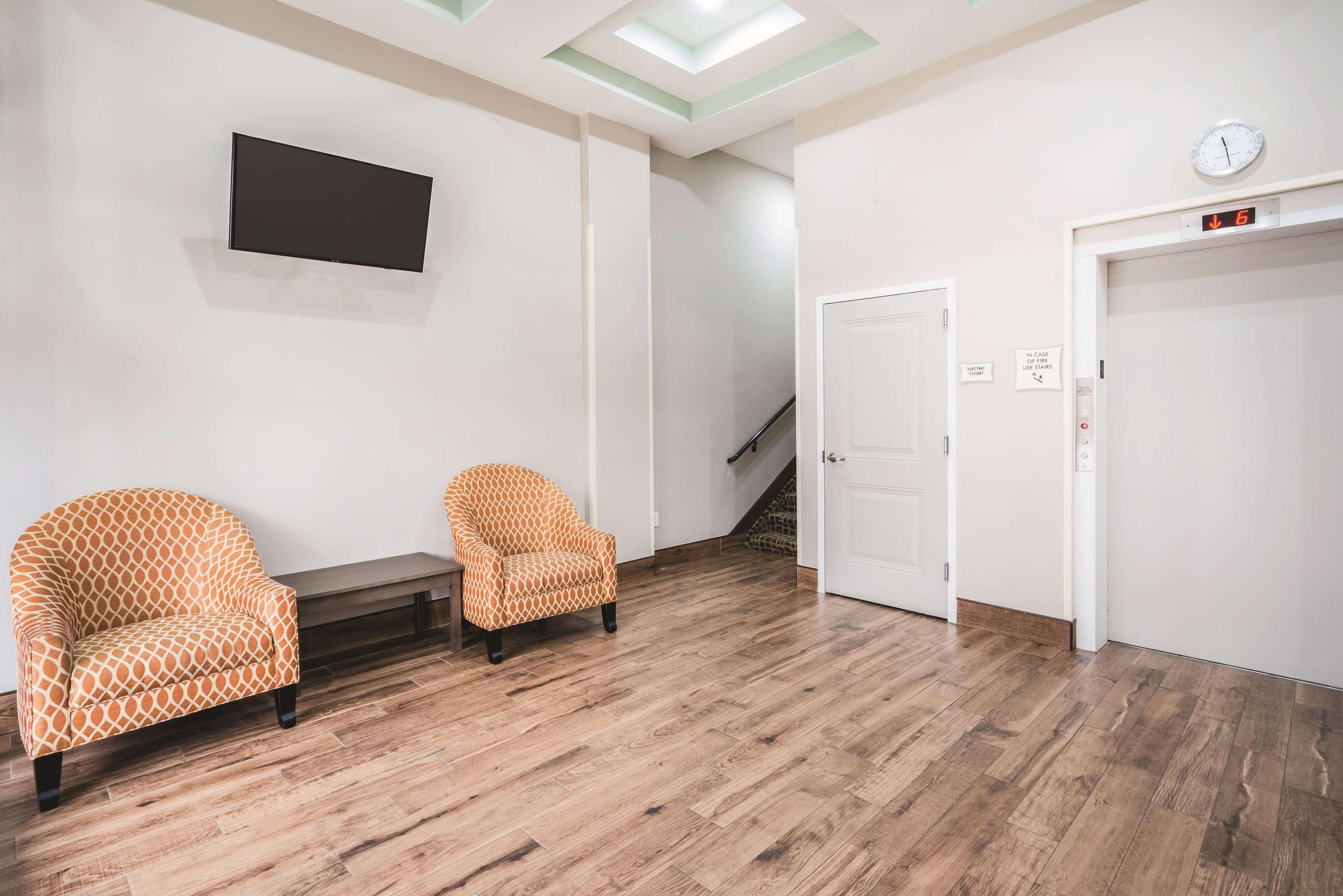 Hotel La Quinta By Wyndham Brooklyn Central New York