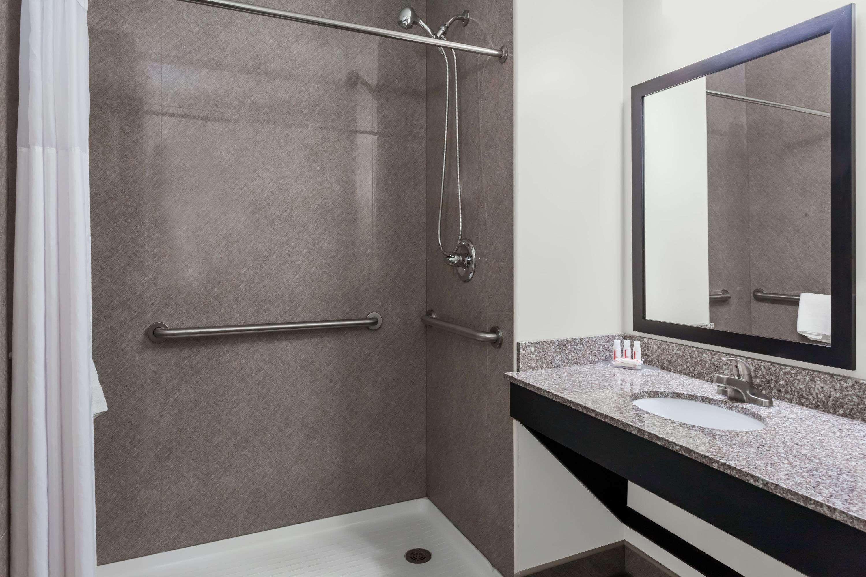 Hotel Days & By Wyndham Jamaica Jfk Airport New York