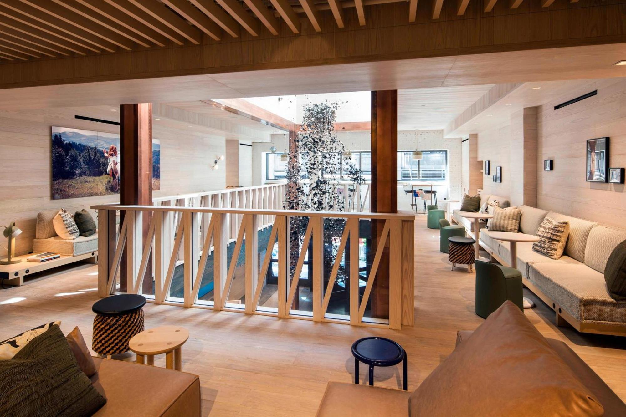 Moxy Nyc Times Square