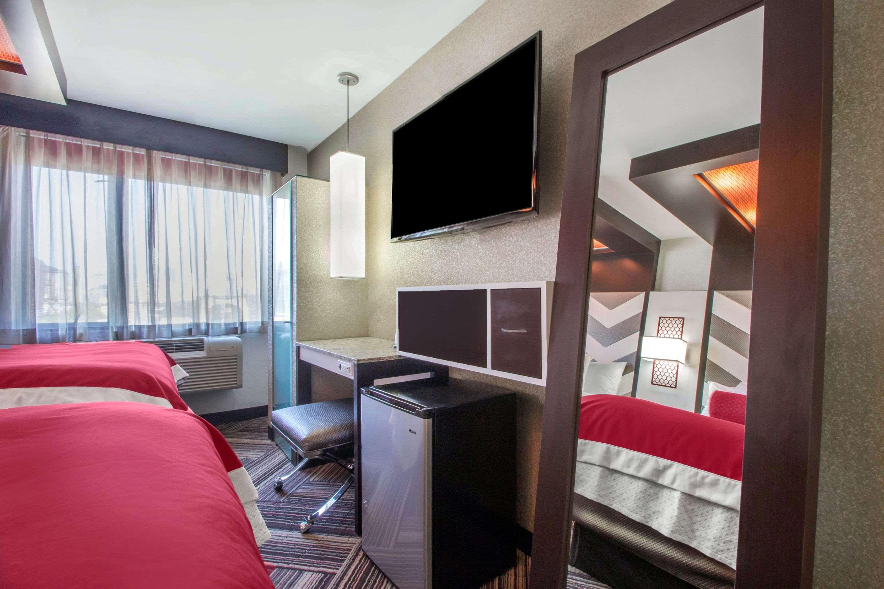 The Vue Hotel, Ascend Collection Hotel 3*