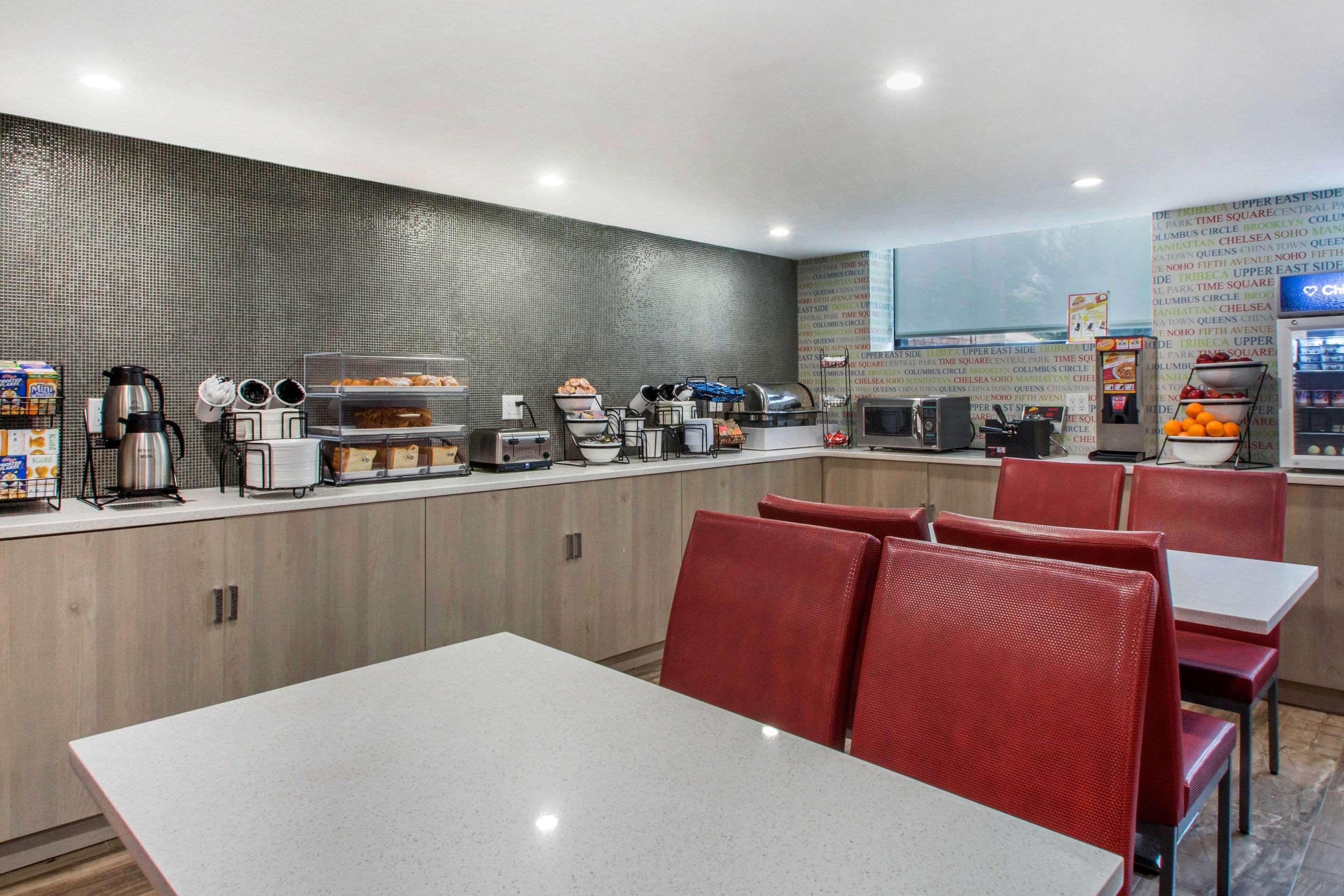 The Vue Hotel, Ascend Collection Hotel 3*