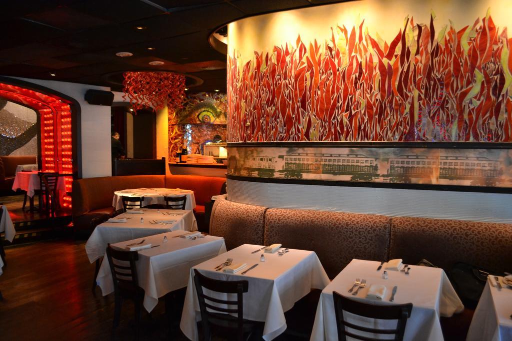 Dream Midtown, By Hyatt Hotel 4*