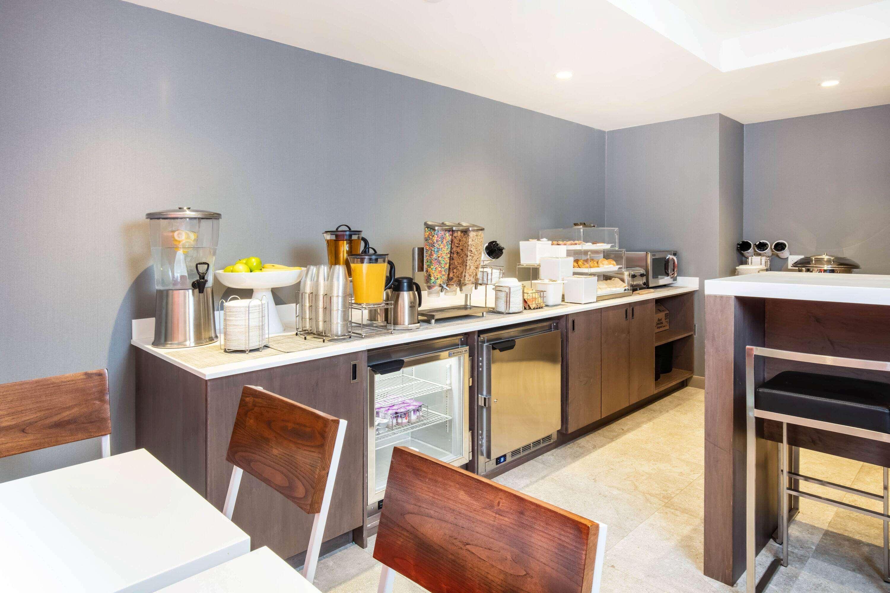 La Quinta By Wyndham Time Square South