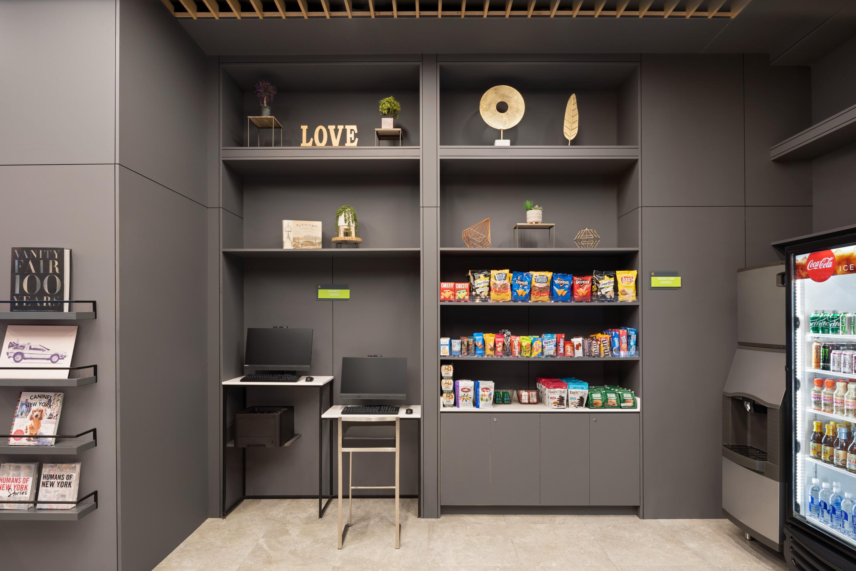 La Quinta By Wyndham Time Square South