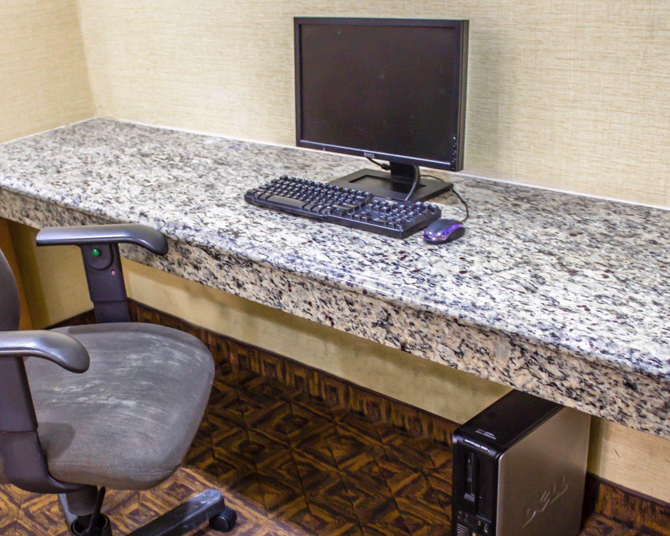 Travelodge By Wyndham Queens