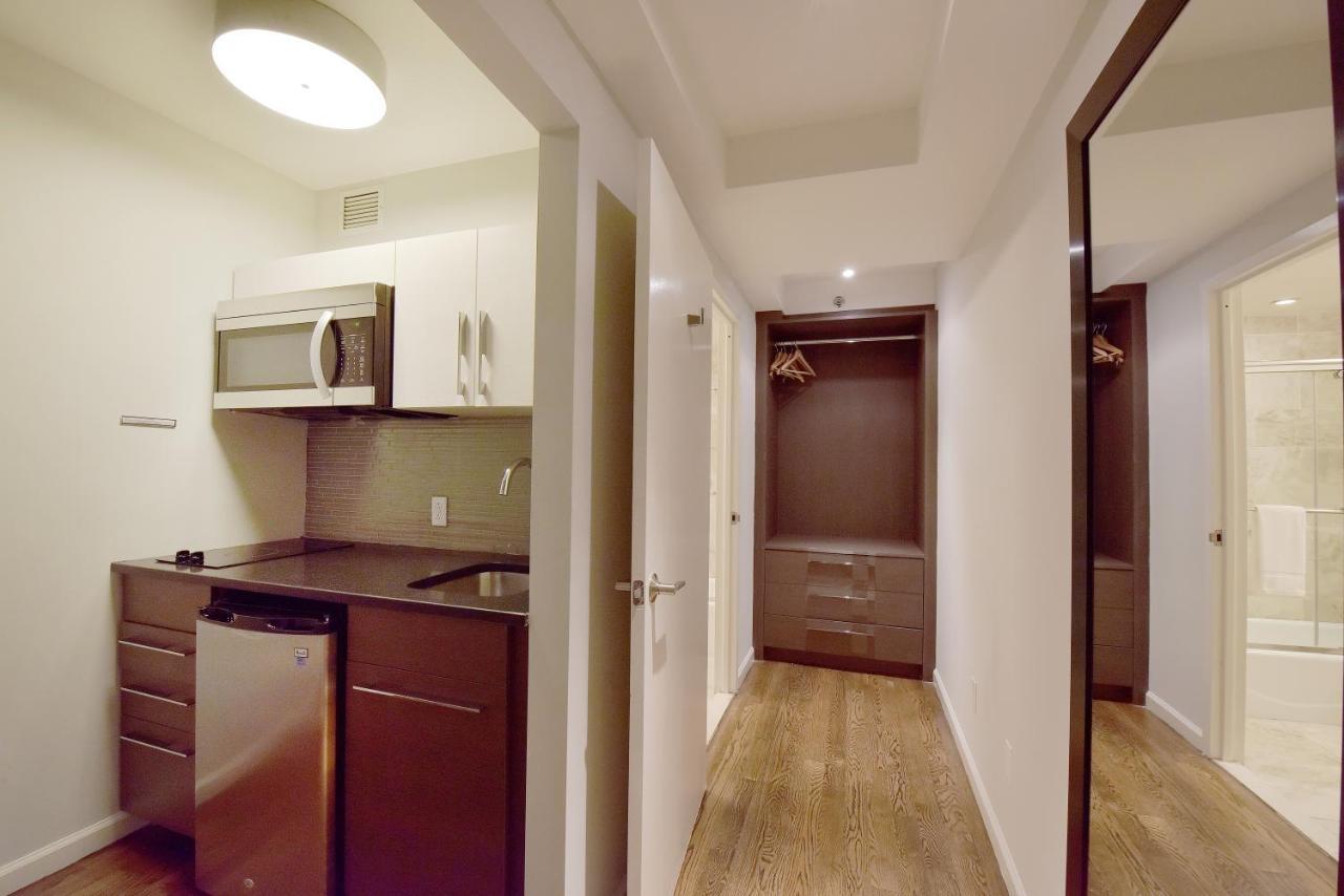32 32 Hotel