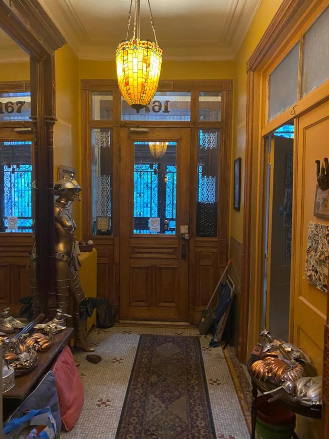 Apartment Brownstone Loft 30 Day Bookings