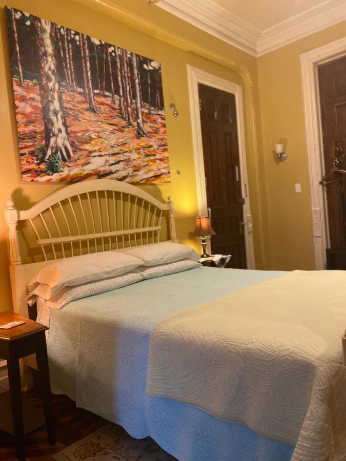 Apartment Brownstone Loft 30 Day Bookings *