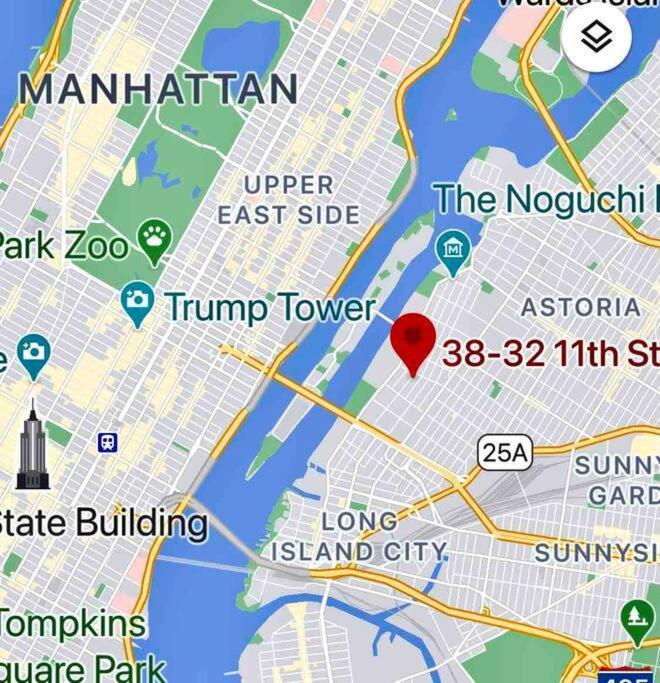 3 Bedrooms 2 Stops To Manhattan Apartment *