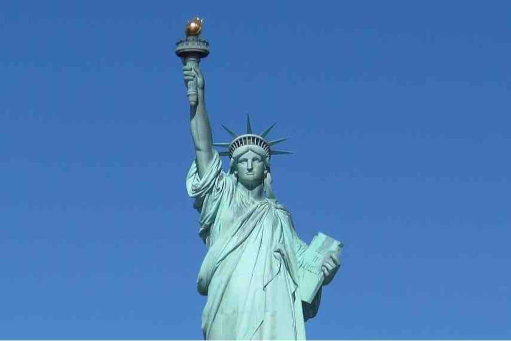 3 Bedrooms 2 Stops To Manhattan New York