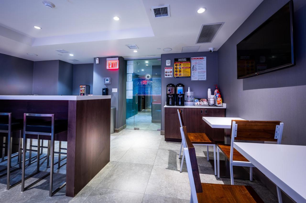 La Quinta By Wyndham Time Square South Hotel