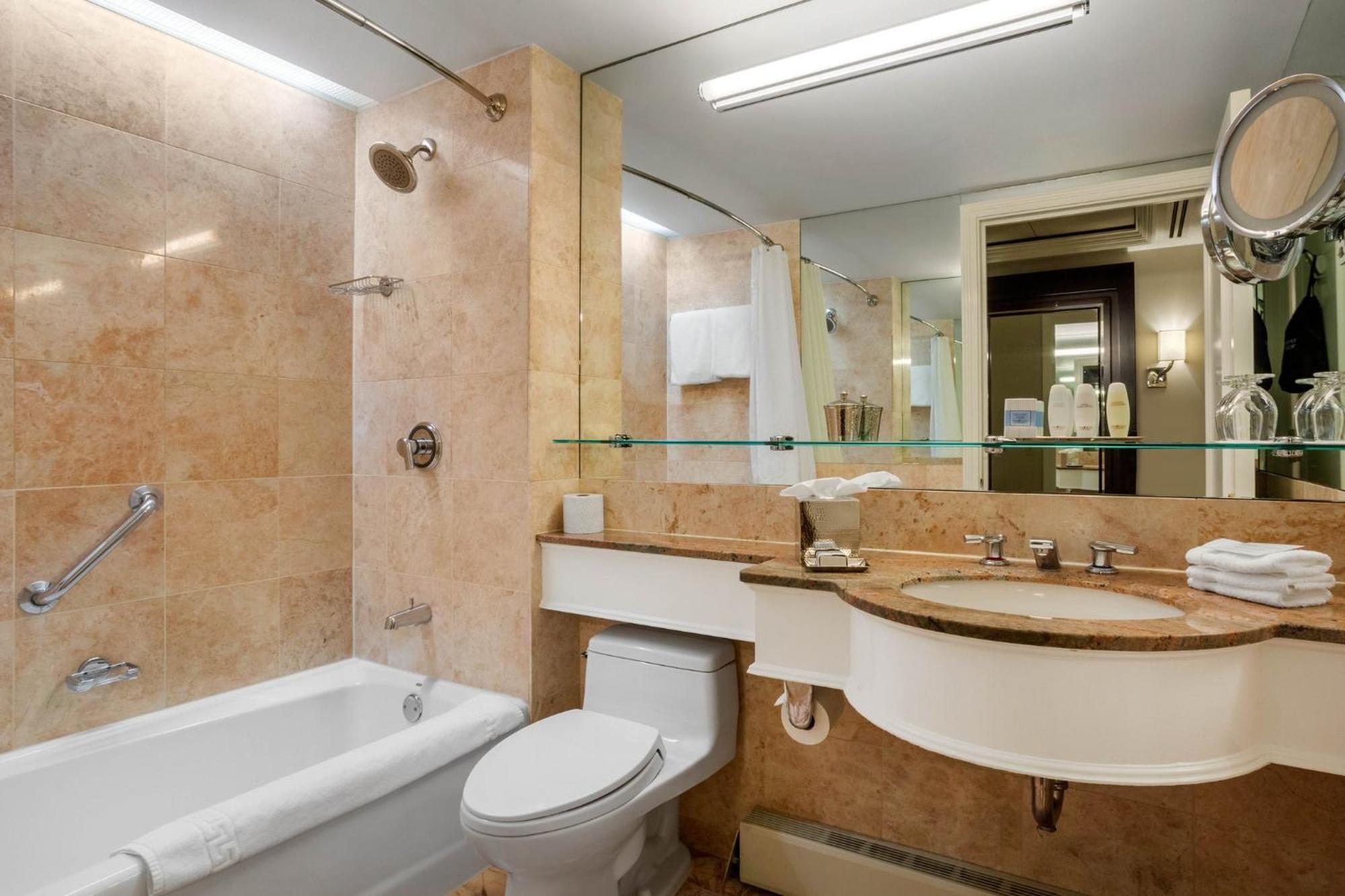 Omni Berkshire Place New York