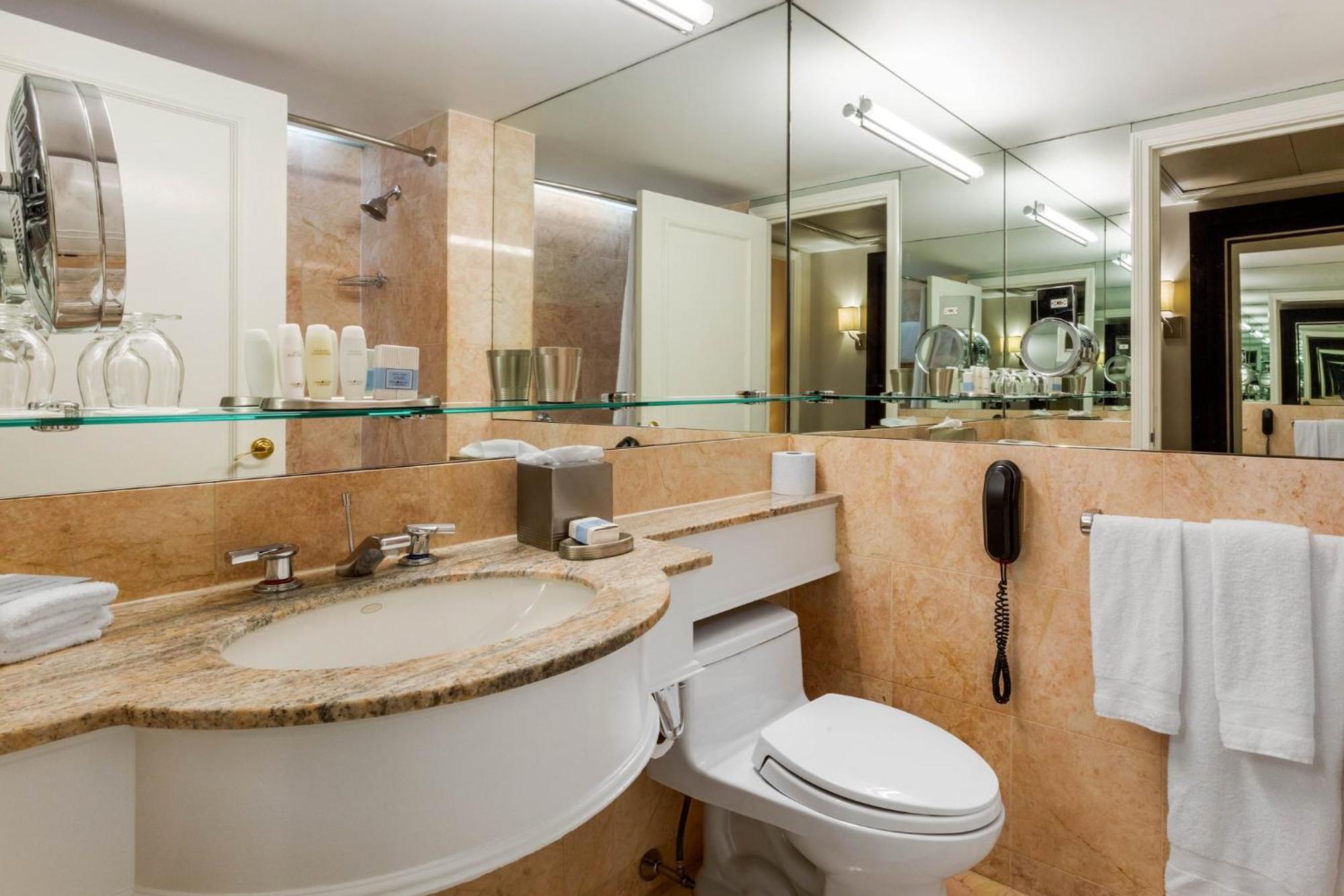 Omni Berkshire Place Hotel