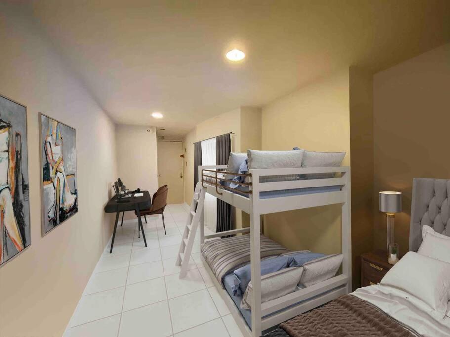 Midtown Prestige New York