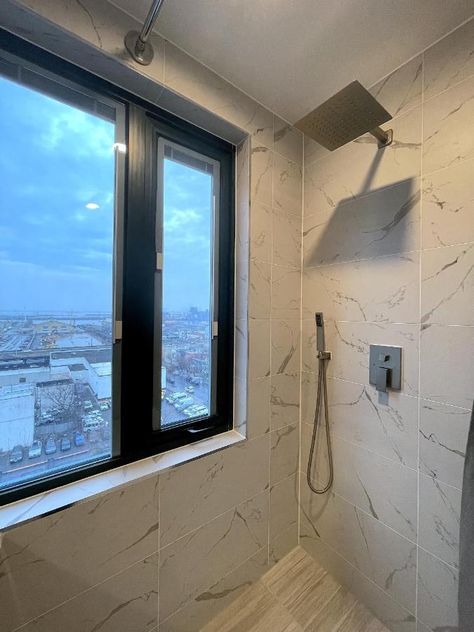 Liberty View Brooklyn Hotel New York