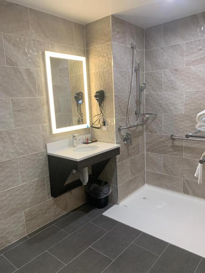 Hotel Days By Wyndham Bronx Nyc 3*