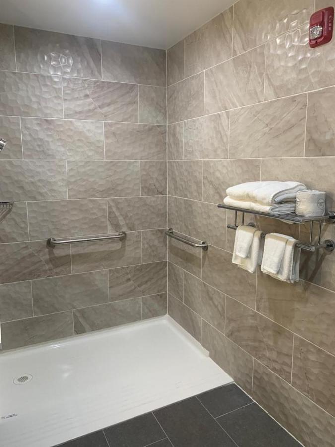 Hotel Days By Wyndham Bronx Nyc 3*