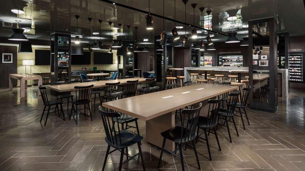 Hotel Paramount Times Square - A Generator 4*