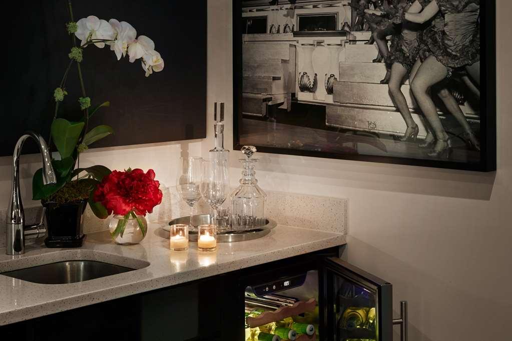 Paramount Times Square - A Generator New York