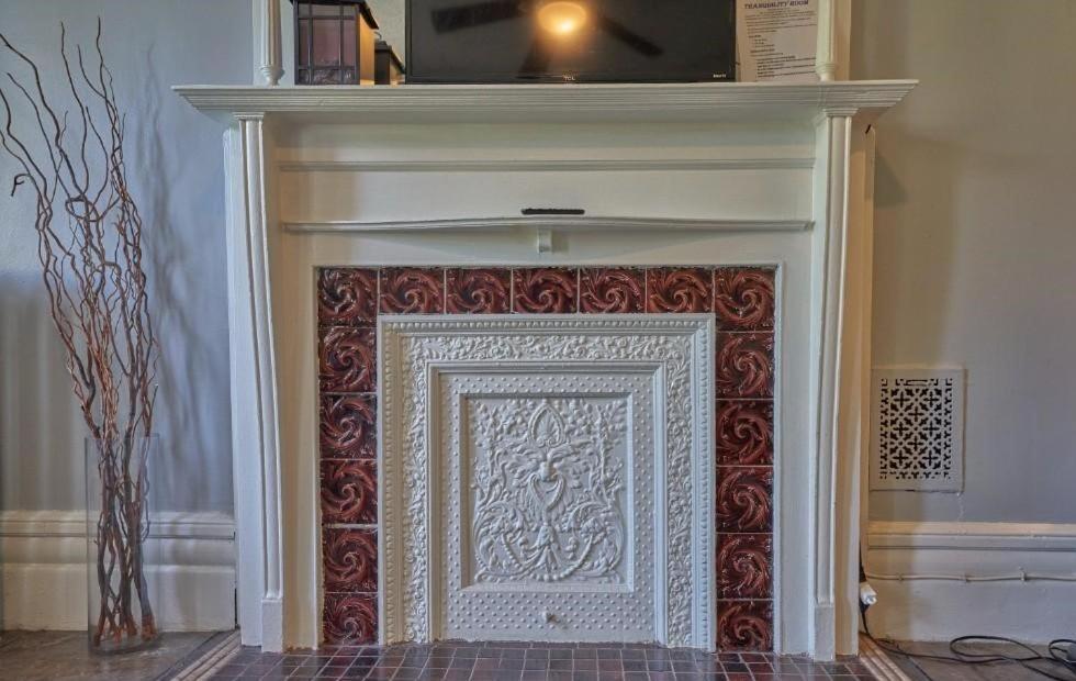 Irving Manor Guest house