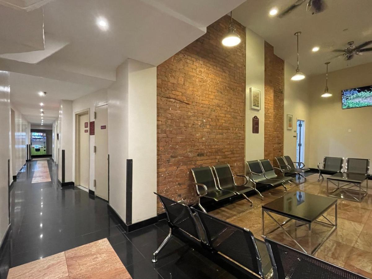 And The City, Rooftop View Apartment