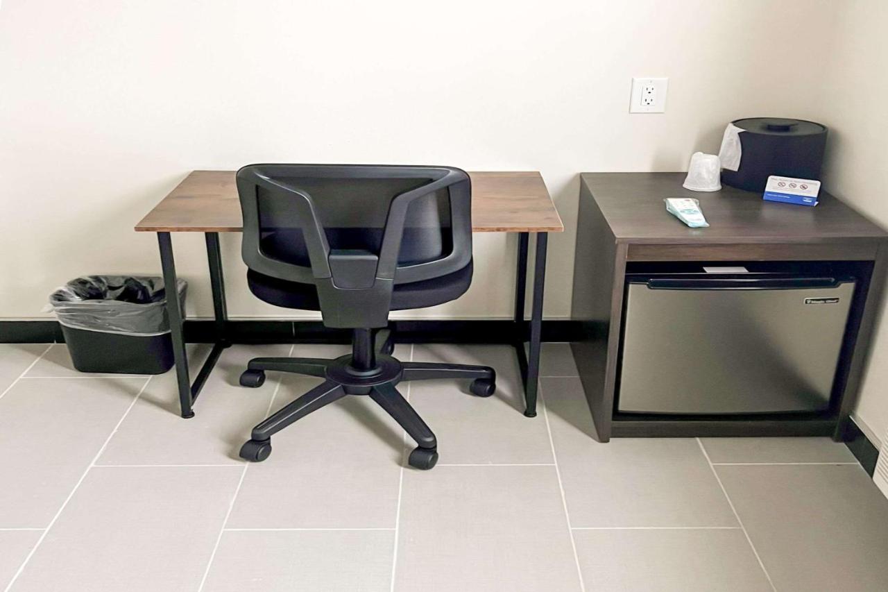 Rodeway Brooklyn - Brownsville