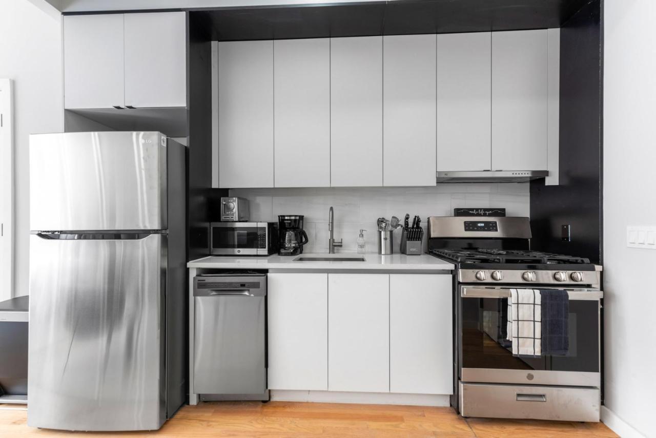 Holiday home Luxe Studio Apt With Charming Juliet Balcony *