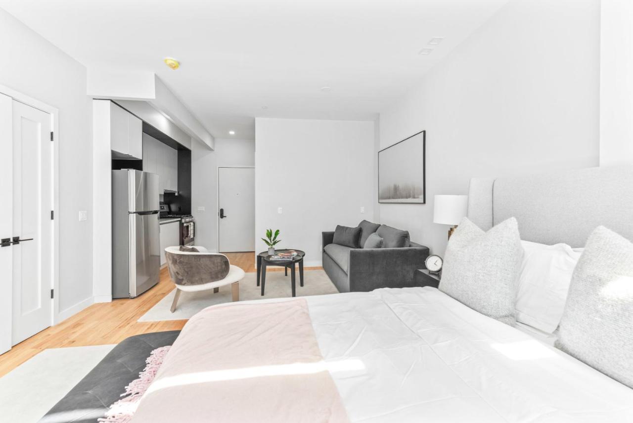 Luxe Studio Apt With Charming Juliet Balcony *