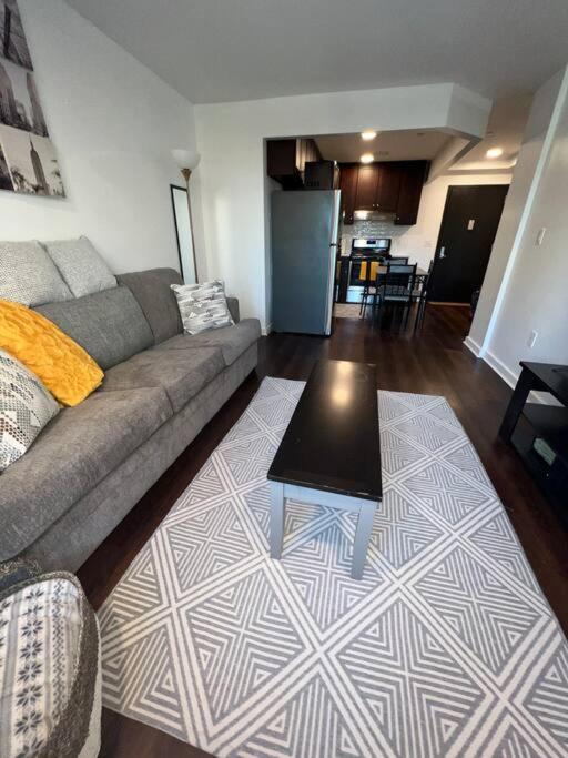 Cozy 1 Bedroom With Outdoor Patio Space