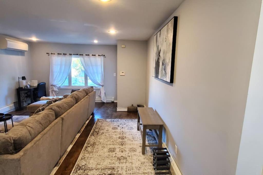 Apartment Quiet 3 Bedroom In Private New York