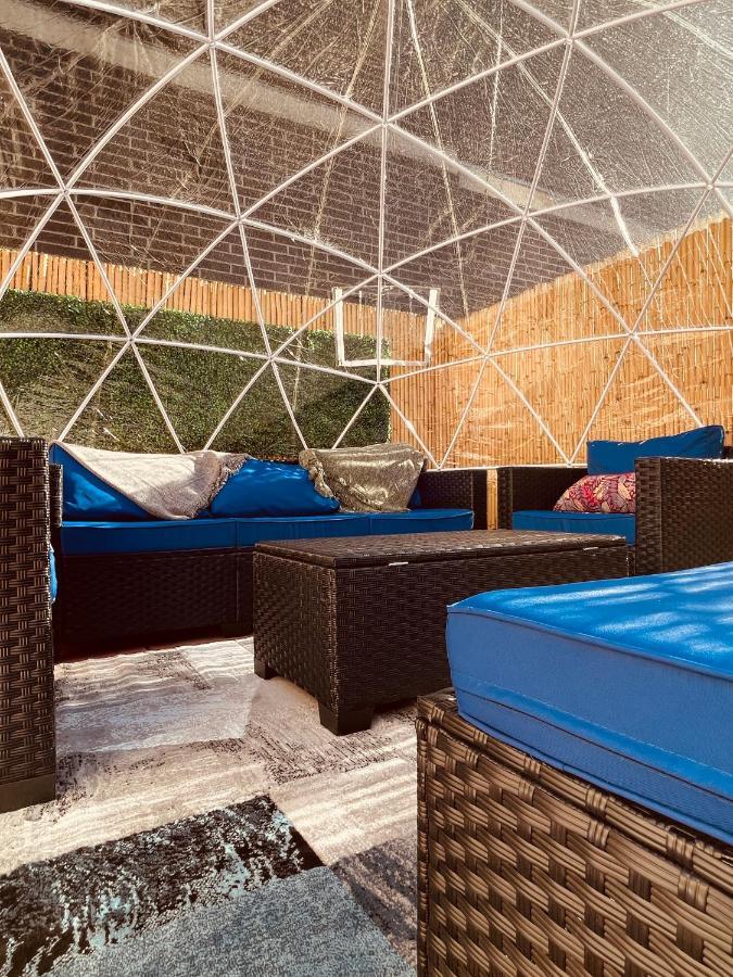 Apartment And The City, Rooftop View