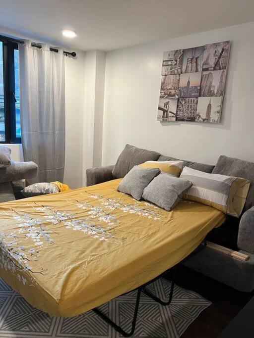 Cozy 1 Bedroom With Outdoor Patio Space