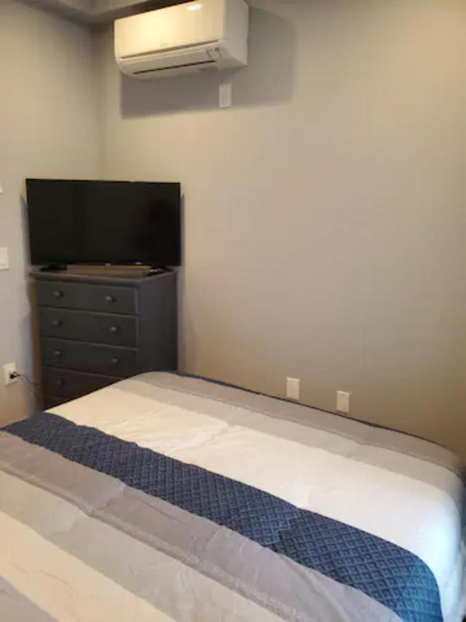 Guest house Located 10 Minutes From Jfk Airport *