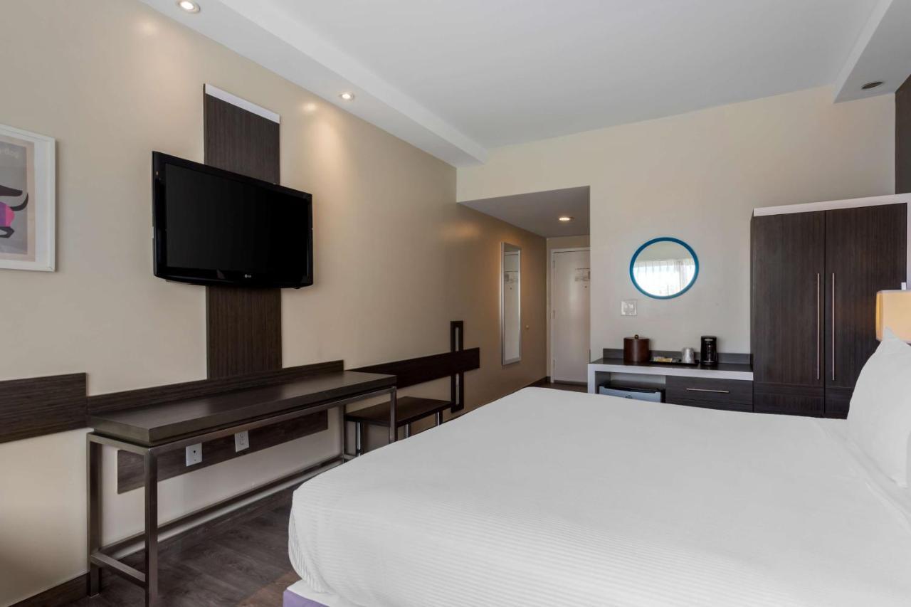 Western Brooklyn Bay Hotel New York