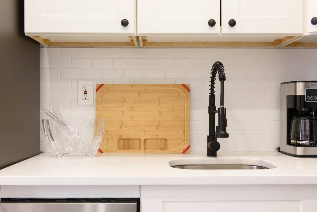 240-14 New Prime Location W&d In Unit Appartement New York