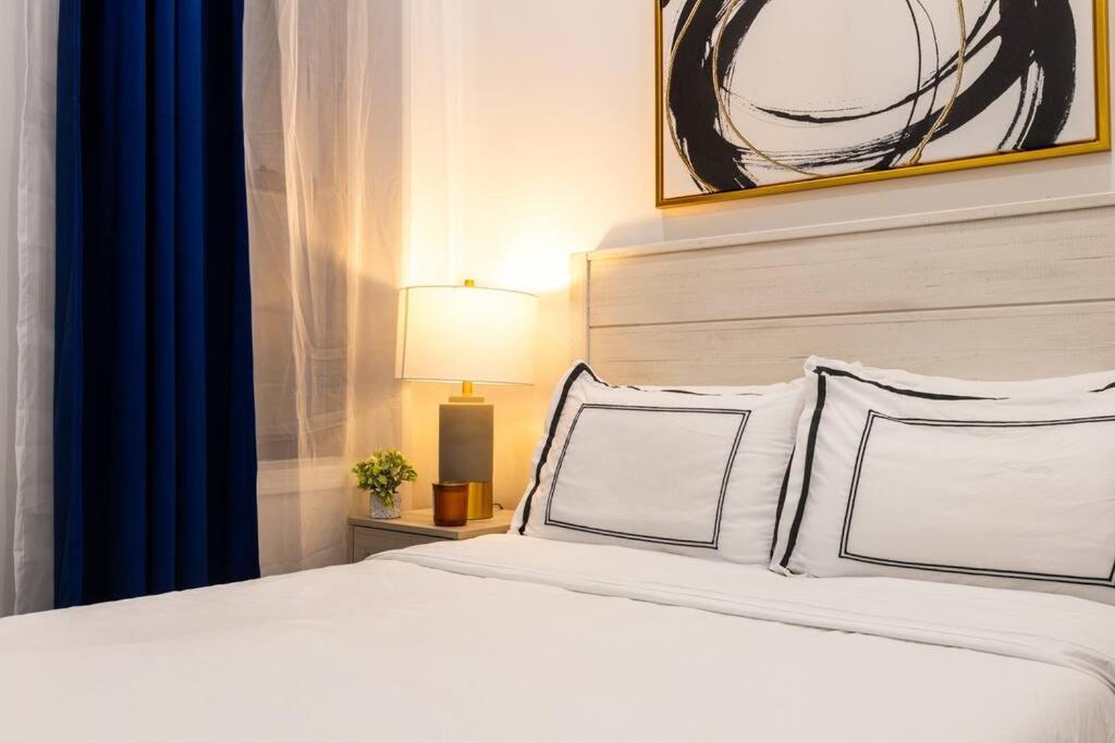 69-2d Stylish Lower East Side 1br Brand New *