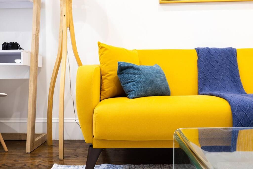 69-2d Stylish Lower East Side 1br Brand New * New York