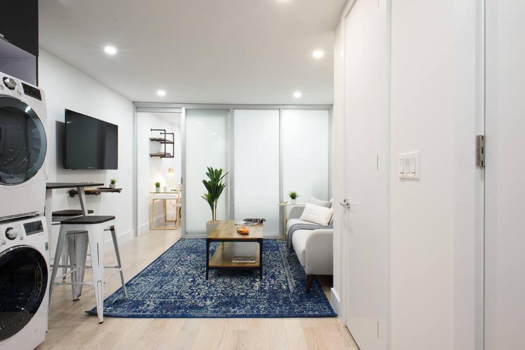 75-1a New Prime Ues W D In Unit Elevator *