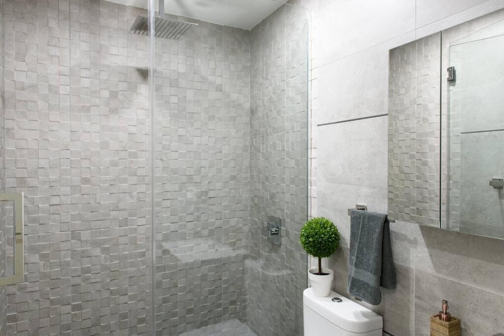 Appartement 75-2b Prime Upper East Brand New 1br W D Elev