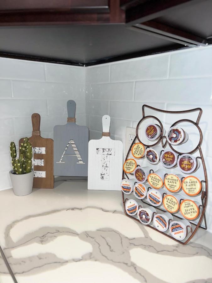 Cozy 1 Bedroom With Outdoor Patio Space